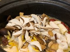 -菌乡缘·野生菌蒸汽鱼火锅(江边夜市店)