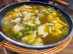 -有红鸡毛店·川菜(建设路店)