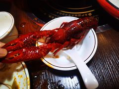 -虾弄弄海派小龙虾·牛羊蝎子火锅