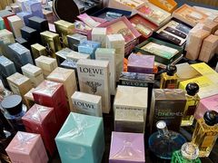 -广州周大福金融中心