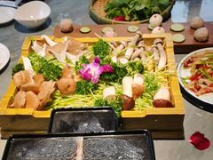 -慢丽江·云南野生菌土鸡锅(付家庄店)