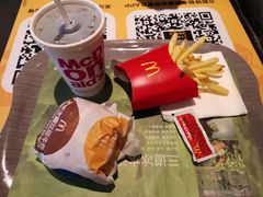 -麦当劳(中山公园龙之梦店)