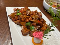 黑椒牛肉粒-唐山宴百姓府邸院落中餐