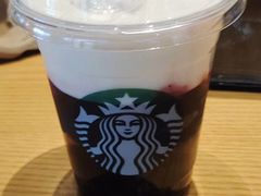 -星巴克臻选(盐城金鹰聚龙湖店)