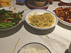 -湘西小馆(滨河路店)