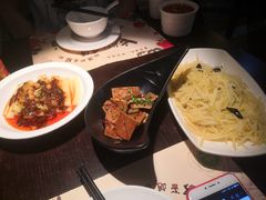 -舌尖上的食缘花园主题餐厅