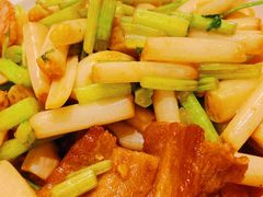 -江宴渔村·鱼鲜土菜(紫荆广场店)