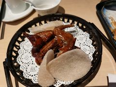 秘制脆皮乳鸽-避风塘(百联奥特莱斯广场店)