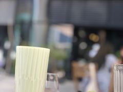 牛油果奶昔-Home Cafe(水榭春天店)