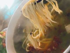 -陇上全荟兰州传统牛肉面(延吉路店)