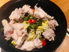 云南经典汽锅鸡-云海肴·汽锅鸡·云南菜(高德置地店)