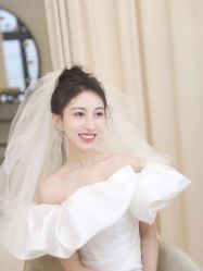 -臻囍婚纱礼服·新娘跟妆造型(二七万达店)