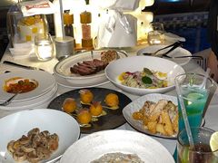 -MONICH牛排融合餐厅(和义大道购物中心店)