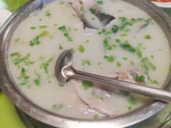 -雪湖煜辰鱼头老店(雪野湖店)