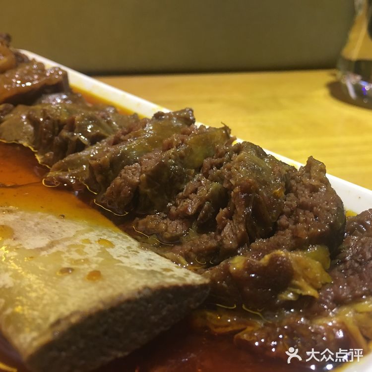 合生汇有一家用21种香料酱成的牛肉专门店