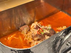 -左庭右院鲜牛肉火锅黑金店(陆家嘴中心店)