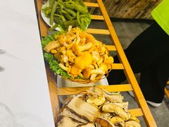 -菌海森林·非遗野生菌火锅(西山区滇池路摩根道店)