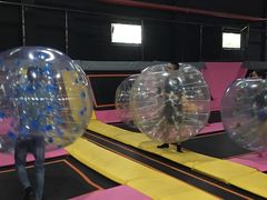 -嘿哟动霸CHUA·新潮玩运动娱乐中心·蹦床滑冰团建乐园