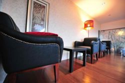 我叫它为雅座  嘿嘿！-小左美发