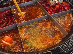 -疯狂的筷子老灶九宫格火锅