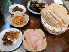 -富正毅三下锅·湘西韵味(天门山索道店)