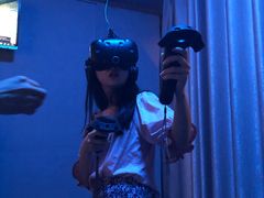 -VR 间客漫·PS电玩·虚拟现实包间游戏电竞(街道口店)