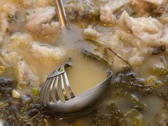 -严记小天府酸菜鱼(西四路店)