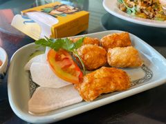 -大头虾越式风味餐厅(光明广场店)