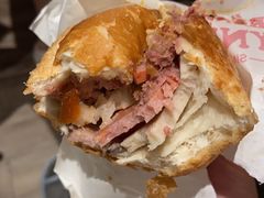 -Bánh Mì Huynh Hoa