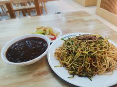 -格格家兰州纯汤牛肉面