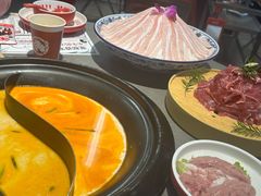 -生活如沸·顺德水牛奶火锅(大学路店)