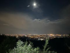 -鬼笑石后山停车场