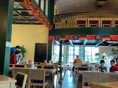 大堂-普兰达德国餐厅·德式脆皮烤猪肘·自酿啤酒(观唐店)