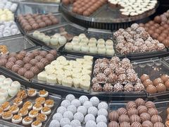 -Laderach 莱德拉(上海环贸iapm店)