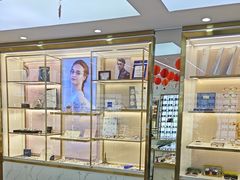 -世纪大明眼镜·蔡司战略授权店(汉街店)