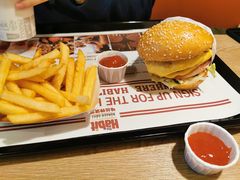 -The Habit Burger Grill 哈比特汉堡(复兴soho店)