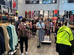 -lululemon(比斯特购物村店)