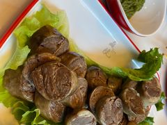 -毛辣果·贵州红酸汤牛肉火锅(西单店)