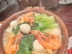 一品全家福-古都历食南京菜·烤鸭·鸭血粉丝·汤包(南京博物院店)