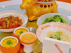 -阿瓦山寨·湘菜现炒·剁椒鱼头王(咸阳总店)