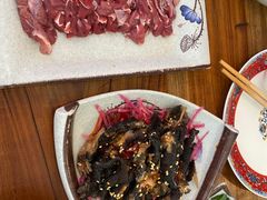 -毛辣果·贵州红酸汤牛肉火锅(西单店)