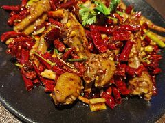 -曼听小寨海鲜烧烤·大连辣炒大王(盖州街店)