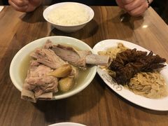 -松發肉骨茶(牛车水店)
