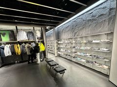 -王府井奥莱棋盘山小镇