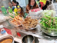 -百品聚旋转火锅(万德庄店)