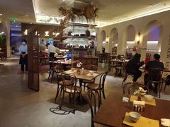 -来龙里 精致 东南亚餐室(万象城店)