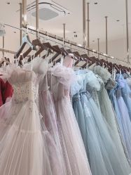 -Color卡诺婚纱礼服馆(南京严选店)