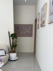 -苗方清颜专业祛痘·皮肤管理