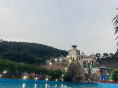 -平湖九龙山乐满地水上乐园