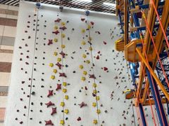 -山之巅攀岩馆(太古城店)